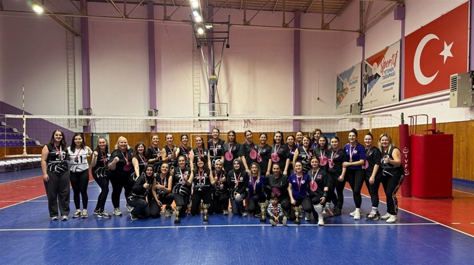 ORDU'DA "EVİNİN SULTANLARI VOLEYBOL TURNUVASI" DÜZENLENDİ